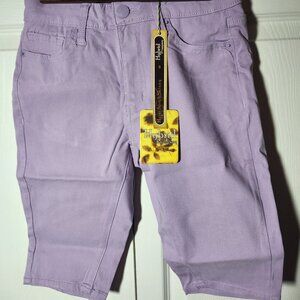 NWT Hybrid & Company Women's Stretch Shaping Mid Rise Skinny Bermuda Shorts S